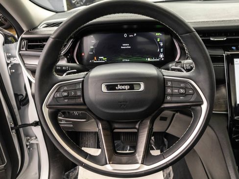 Used 2023 Jeep Grand Cherokee 4WD 4xe image 23