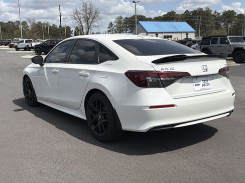 Used 2025 Honda Civic Sport image 11