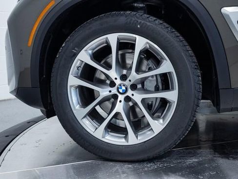 New 2026 BMW X5 xDrive40i w/ Climate Comfort Package image 26