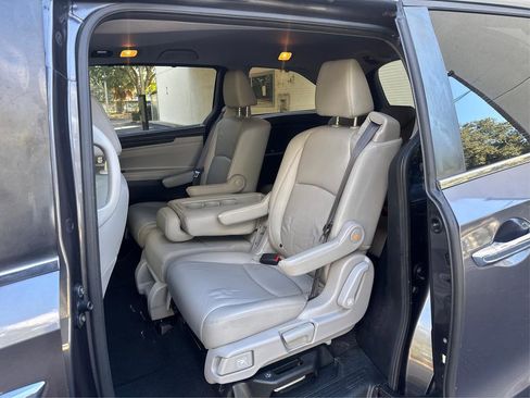 Used 2018 Honda Odyssey EX-L image 10