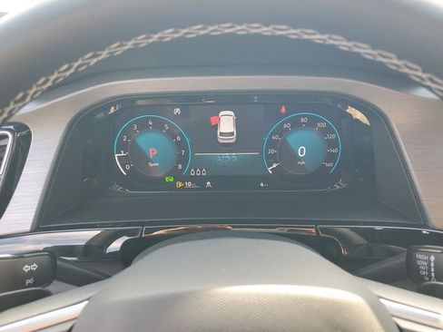 New 2026 Volkswagen Atlas Cross Sport SE FWD image 21
