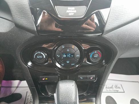 Used 2014 Ford Fiesta SE w/ Equipment Group 201A image 16