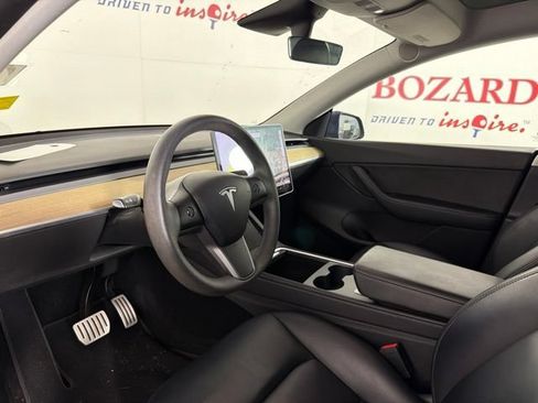 Used 2022 Tesla Model Y Performance AWD/4WD image 12