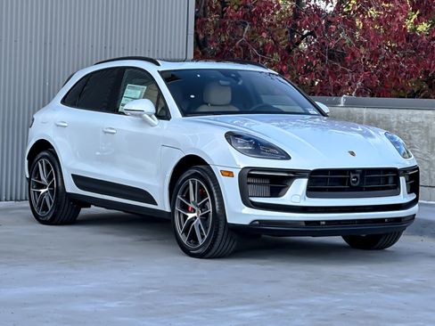 New 2026 Porsche Macan S image 10