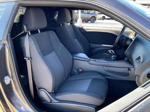 Used 2021 Dodge Challenger SXT w/ Blacktop Package image 9