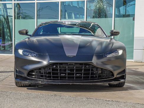 Used 2023 Aston Martin V8 Vantage Coupe image 8