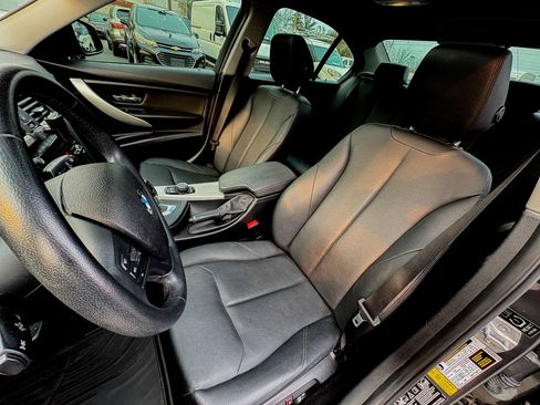 Used 2014 BMW 320i xDrive Sedan image 21