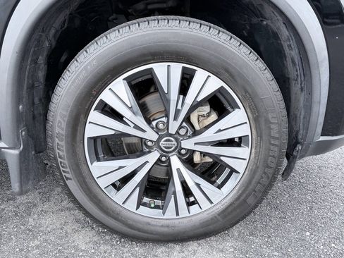 Used 2021 Nissan Rogue SV image 26