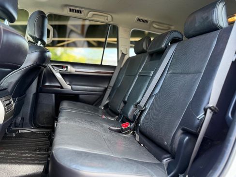 Used 2014 Lexus GX 460 w/ Premium Package AWD/4WD image 20