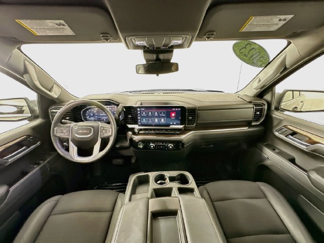 Used 2023 GMC Sierra 1500 SLE AWD/4WD image 3
