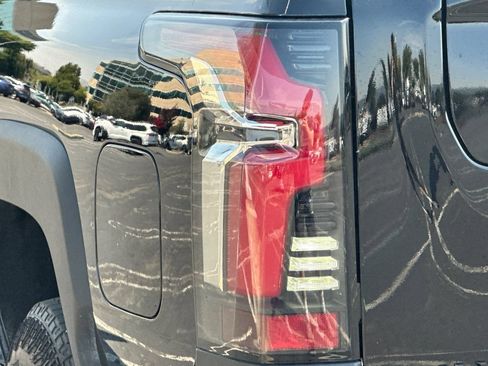 Used 2026 Chevrolet Silverado EV Trail Boss AWD/4WD image 45