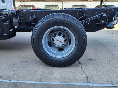 New 2026 GMC Sierra 3500 Pro w/ Convenience Package image 49