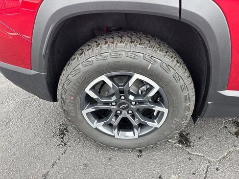 New 2026 Chevrolet Equinox ACTIV FWD image 18