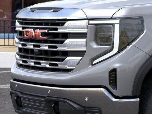 New 2026 GMC Sierra 1500 SLE w/ Preferred Package image 13