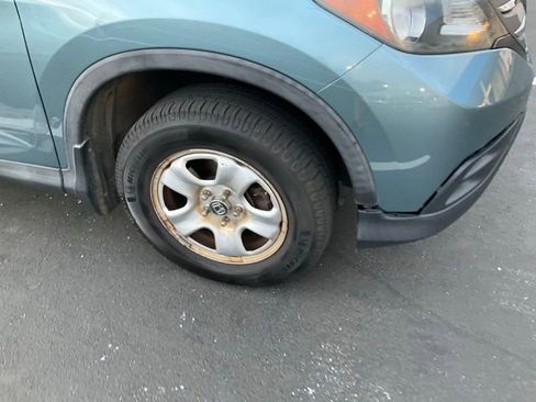 Used 2013 Honda CR-V LX image 2