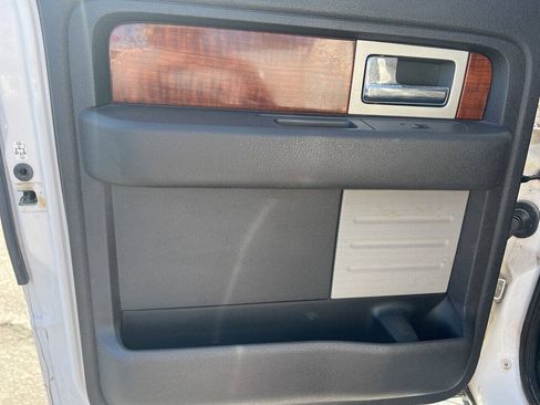 Used 2010 Ford F150 Lariat AWD/4WD image 19