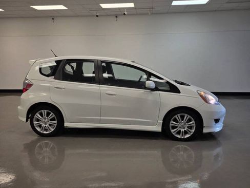Used 2010 Honda Fit Sport image 7