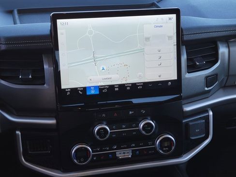 Certified 2024 Ford Expedition XLT image 12