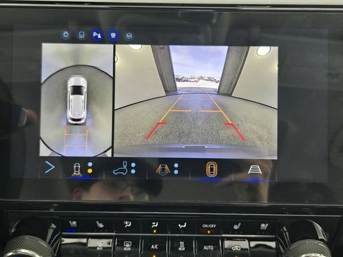 New 2027 Chevrolet Bolt RS w/ Technology Package FWD image 19