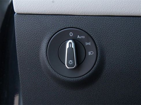 New 2025 Volkswagen Taos S image 15