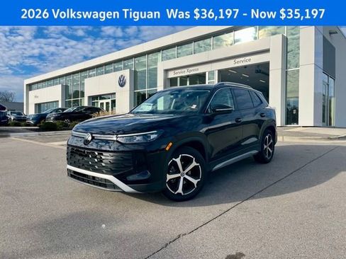 New 2026 Volkswagen Tiguan SE image 1