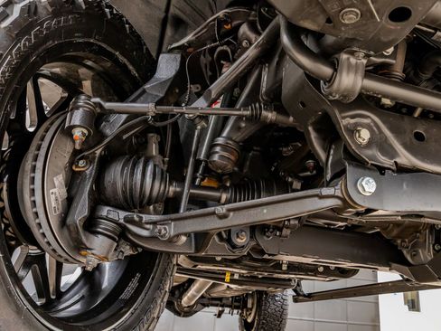 Used 2026 GMC Sierra 2500 AT4X image 14