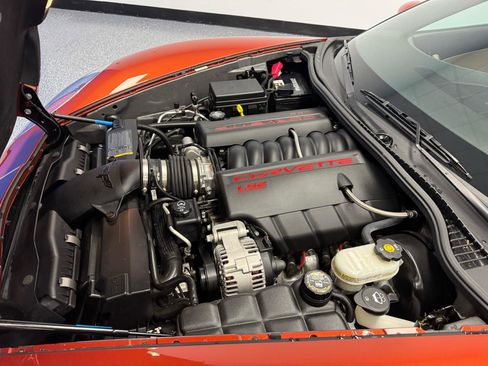 Used 2005 Chevrolet Corvette Convertible w/ Preferred Equipment Group RWD image 17