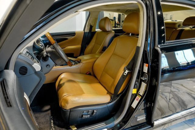 Used 2015 Lexus LS 460 w/ Comfort Package RWD image 42