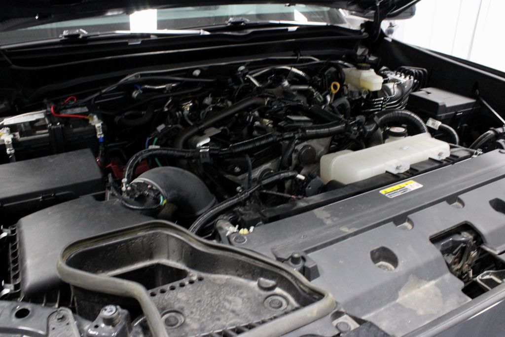Used 2025 Toyota Tacoma TRD Sport AWD/4WD image 15