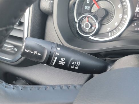 Certified 2024 RAM 1500 Laramie image 33