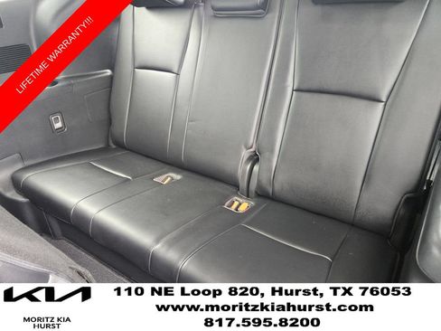 Used 2022 Toyota Highlander XLE FWD image 25