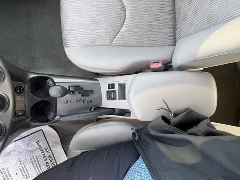 Used 2011 Toyota RAV4 4WD w/ Base L4 Extra Value Pkg image 19