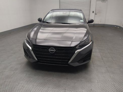 Used 2024 Nissan Altima 2.5 S FWD image 15