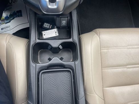 Used 2018 Honda CR-V Touring image 29