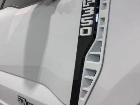 Used 2026 Ford F350 Lariat w/ Black Appearance Package image 8
