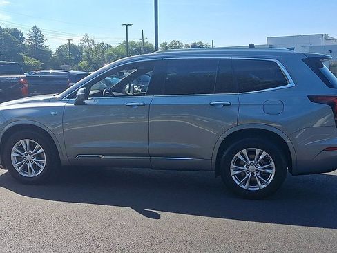 Certified 2025 Cadillac XT6 Luxury AWD/4WD image 8