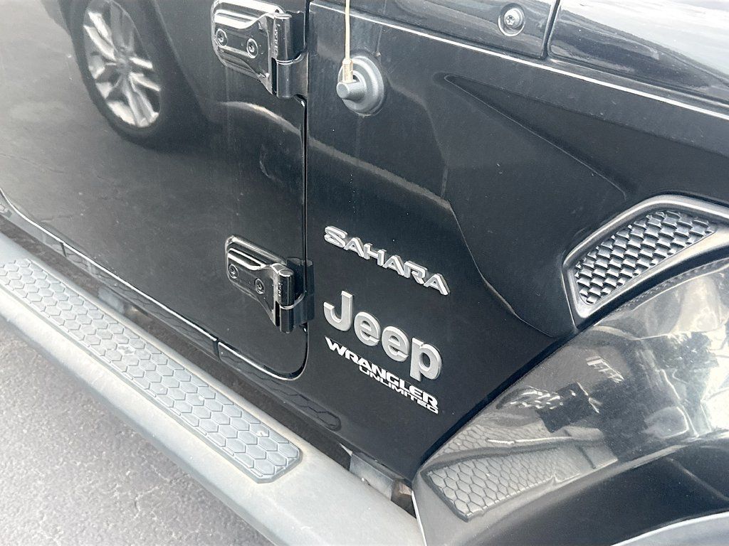 Certified 2022 Jeep Wrangler Unlimited Sahara w/ Cold Weather Group AWD/4WD image 5