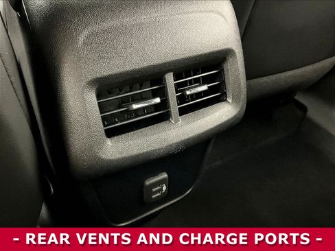 Used 2022 Chevrolet Equinox RS AWD/4WD image 10