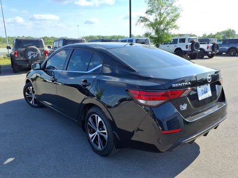 Used 2021 Nissan Sentra SV FWD image 5