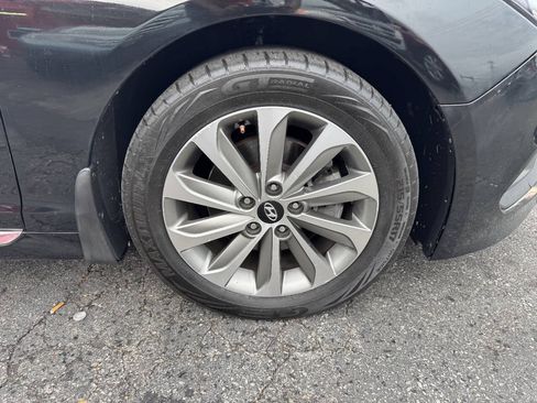 Used 2015 Hyundai Sonata FWD image 24