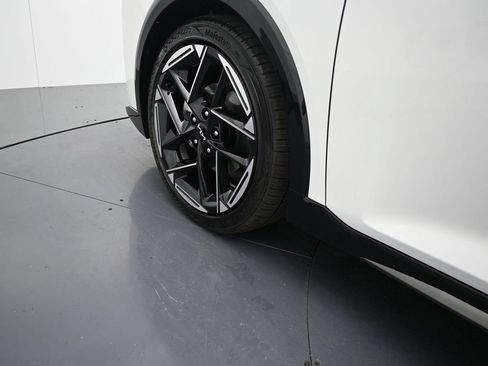 Certified 2025 Kia K4 GT-Line w/ GT-Line Premium Package FWD image 12
