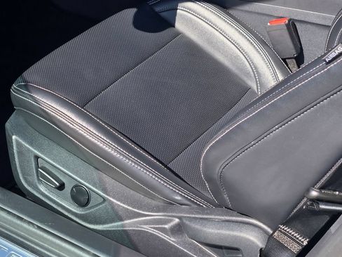 Used 2025 Ford Mustang Premium RWD image 27