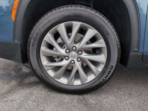 Used 2025 Buick Enclave Preferred image 33