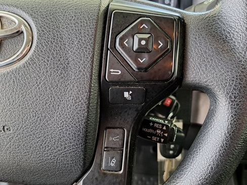 Used 2023 Toyota Tacoma SR image 5