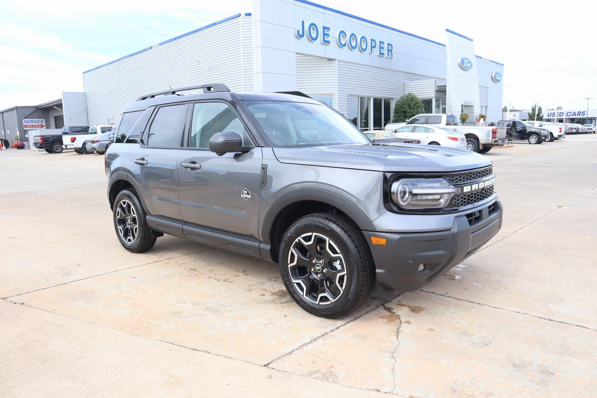 New 2025 Ford Bronco Sport Outer Banks w/ Outer Banks Tech Package+ AWD/4WD image 1