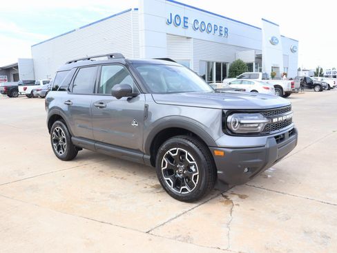 New 2025 Ford Bronco Sport Outer Banks w/ Outer Banks Tech Package+ AWD/4WD image 1