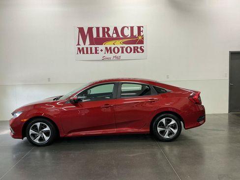 Used 2019 Honda Civic LX image 2