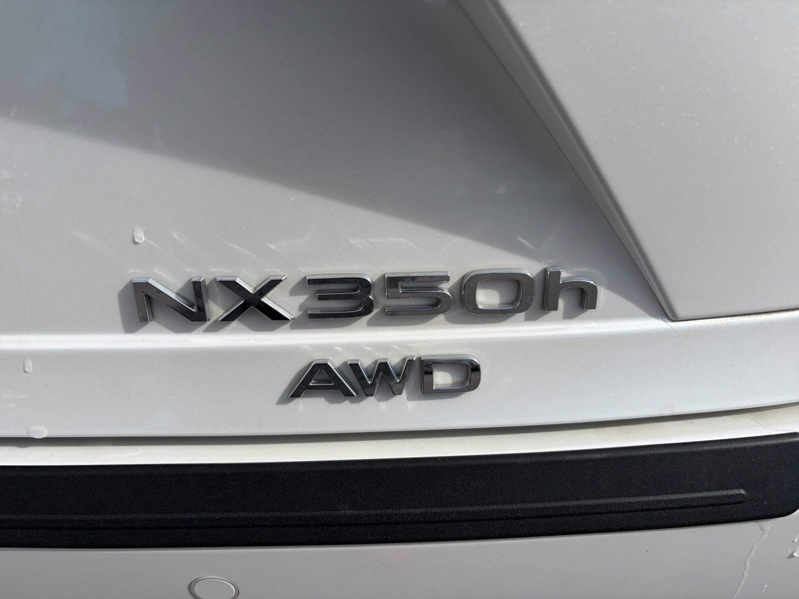 Used 2025 Lexus NX 350h AWD w/ Accessory Package (2T) image 23