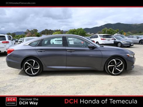 Used 2018 Honda Accord Sport image 5