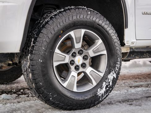 Used 2019 Chevrolet Colorado LT image 12